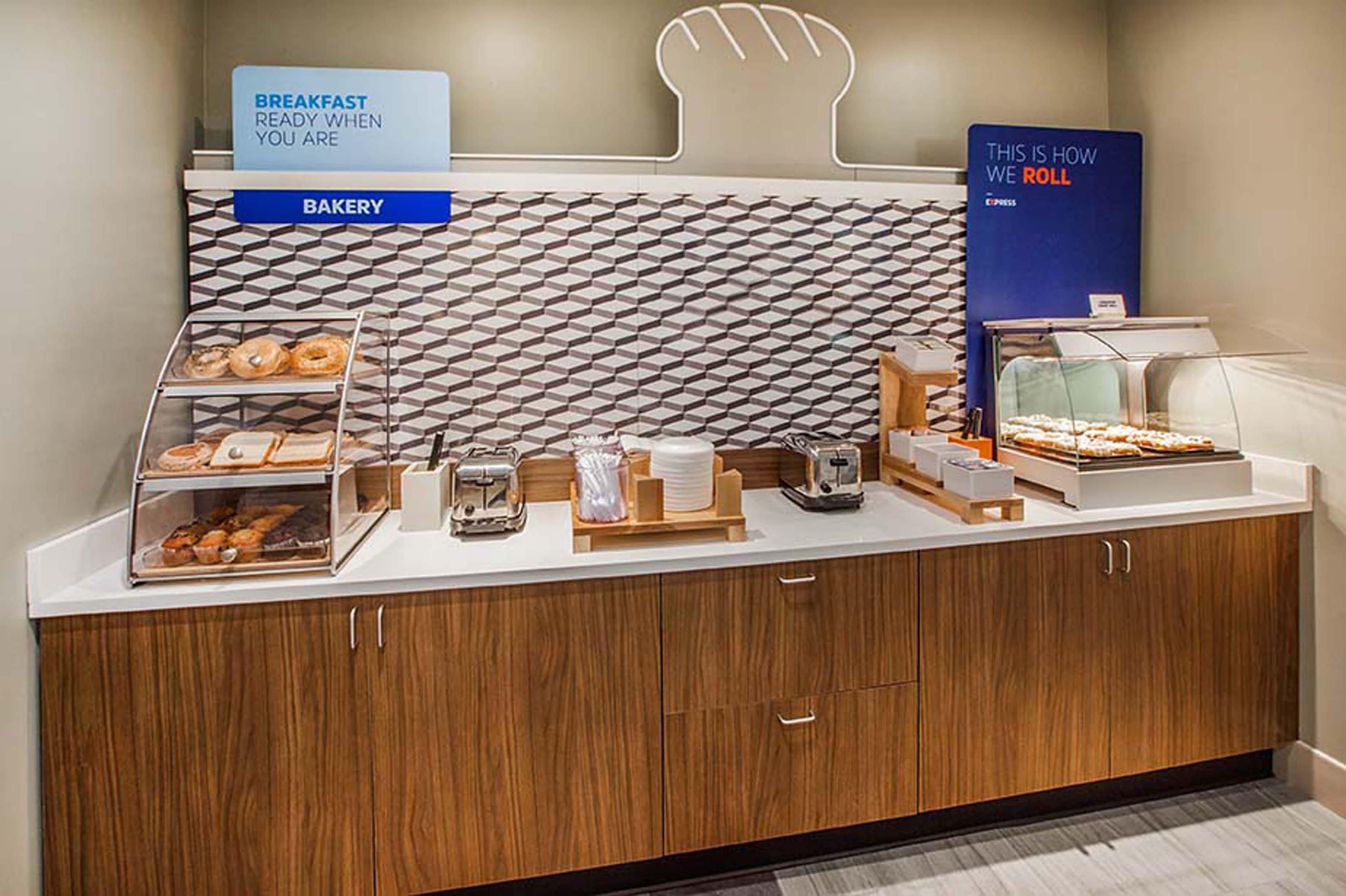 Holiday Inn Express And Suites Allentown West By Ihg Dış mekan fotoğraf